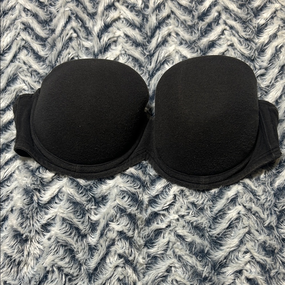 Victoria's Secret Black Strapless T-Shirt Bra